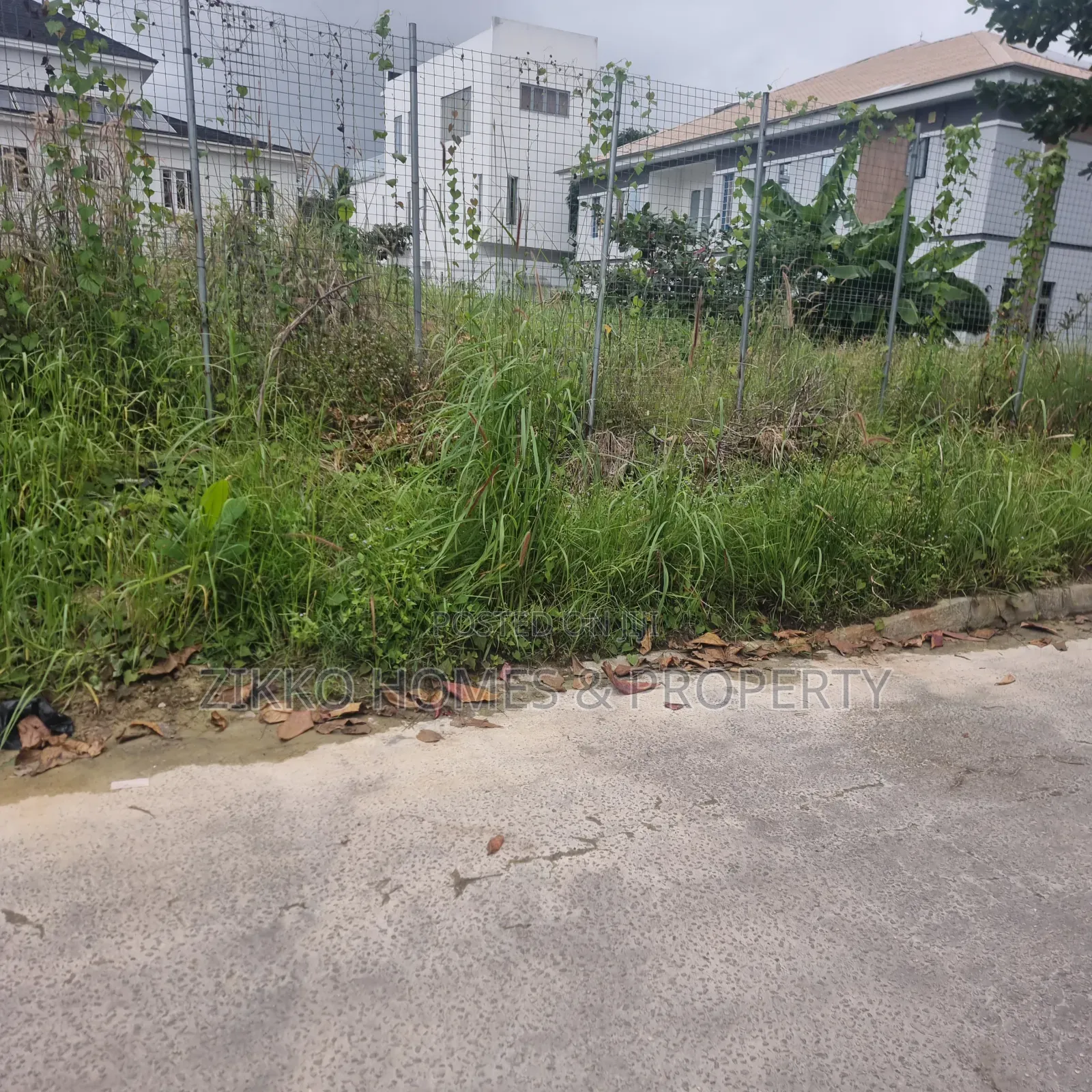Land for Sale at Chevron Drive in Lekki