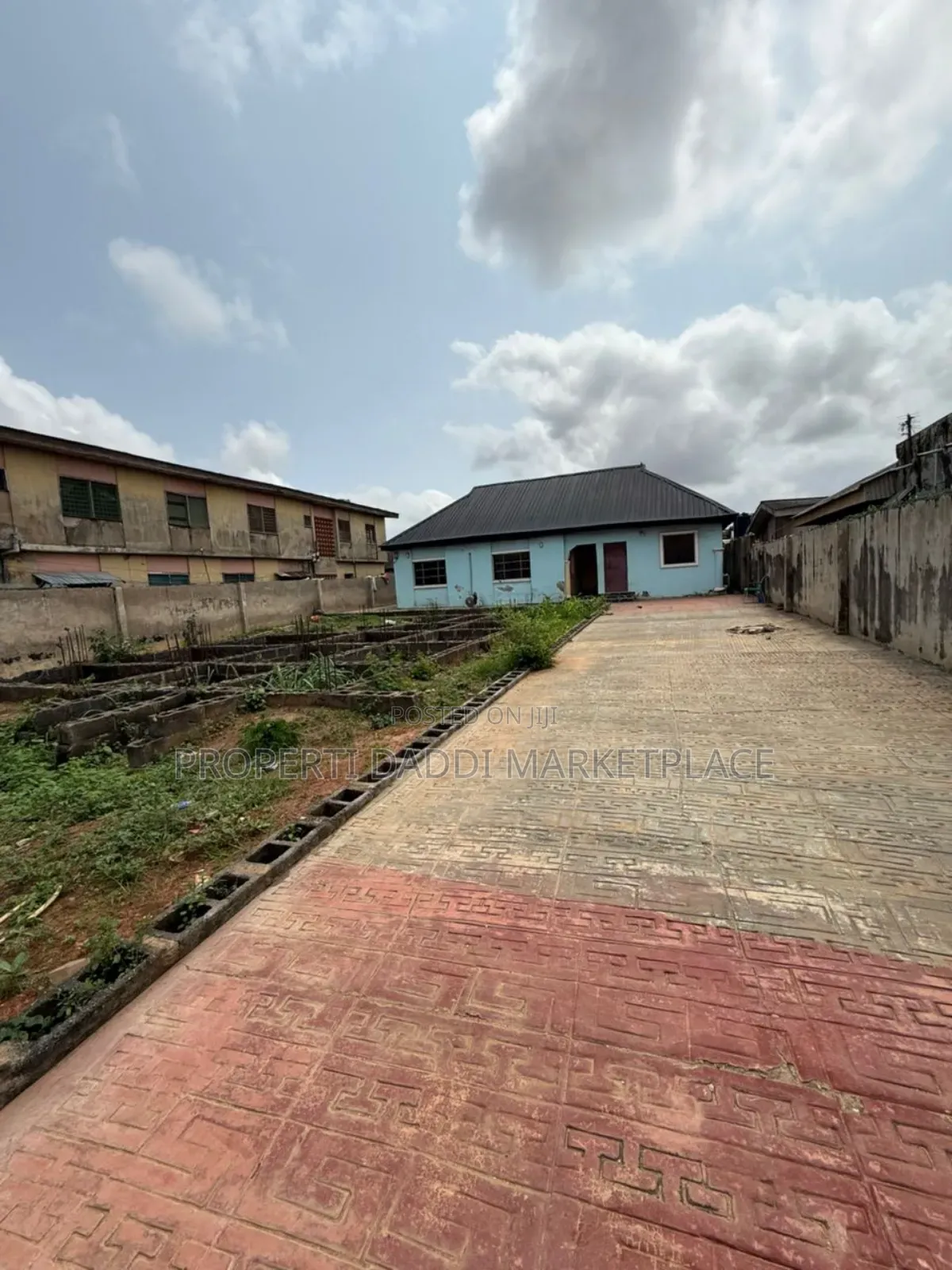 3bdrm Bungalow in Ayobo for sale in Ayobo