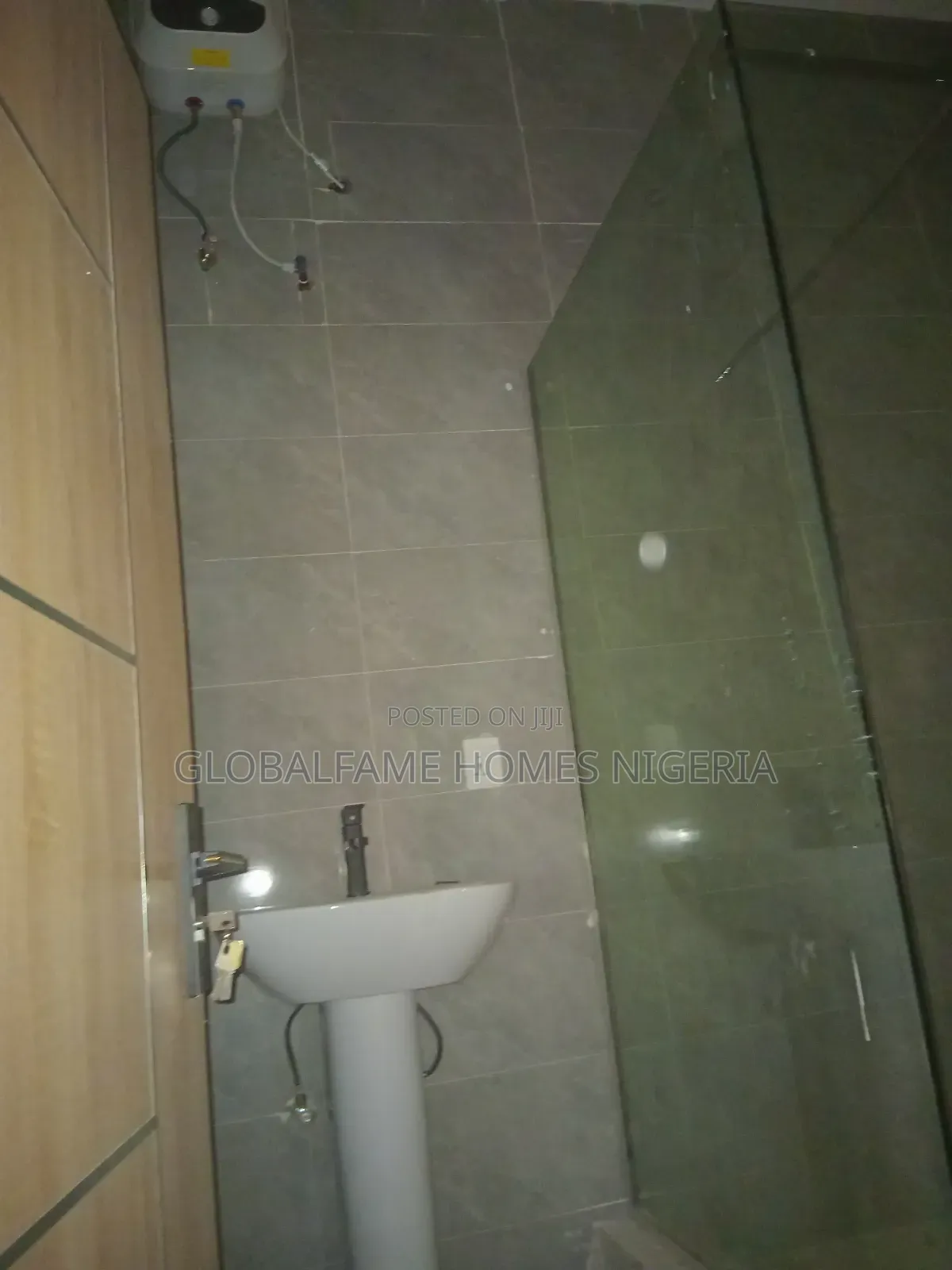 2bdrm Bungalow in By Paradise Estate for rent in Lakowe