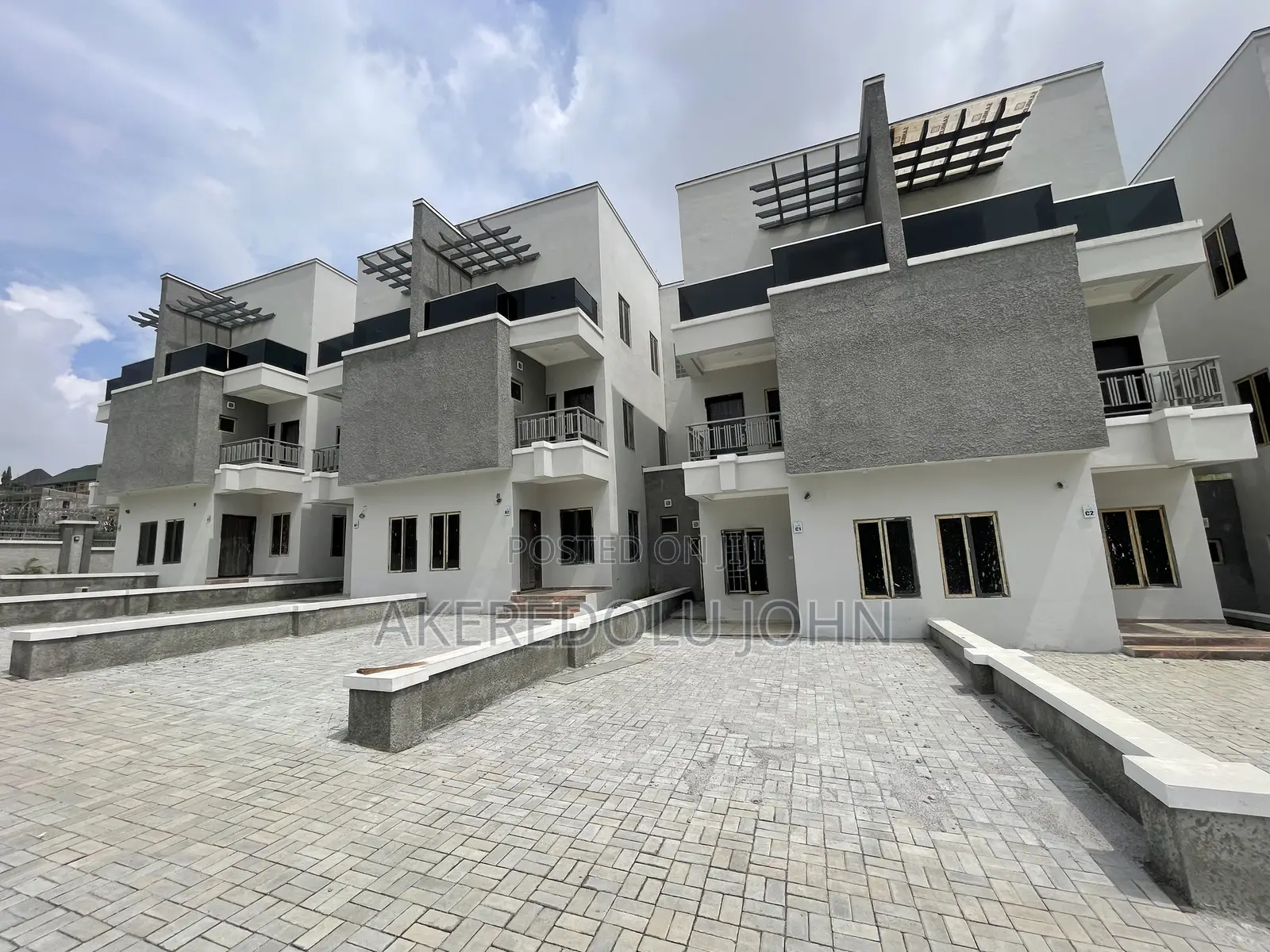 4bdrm Townhouse/Terrace in Guzape District for sale in Guzape District