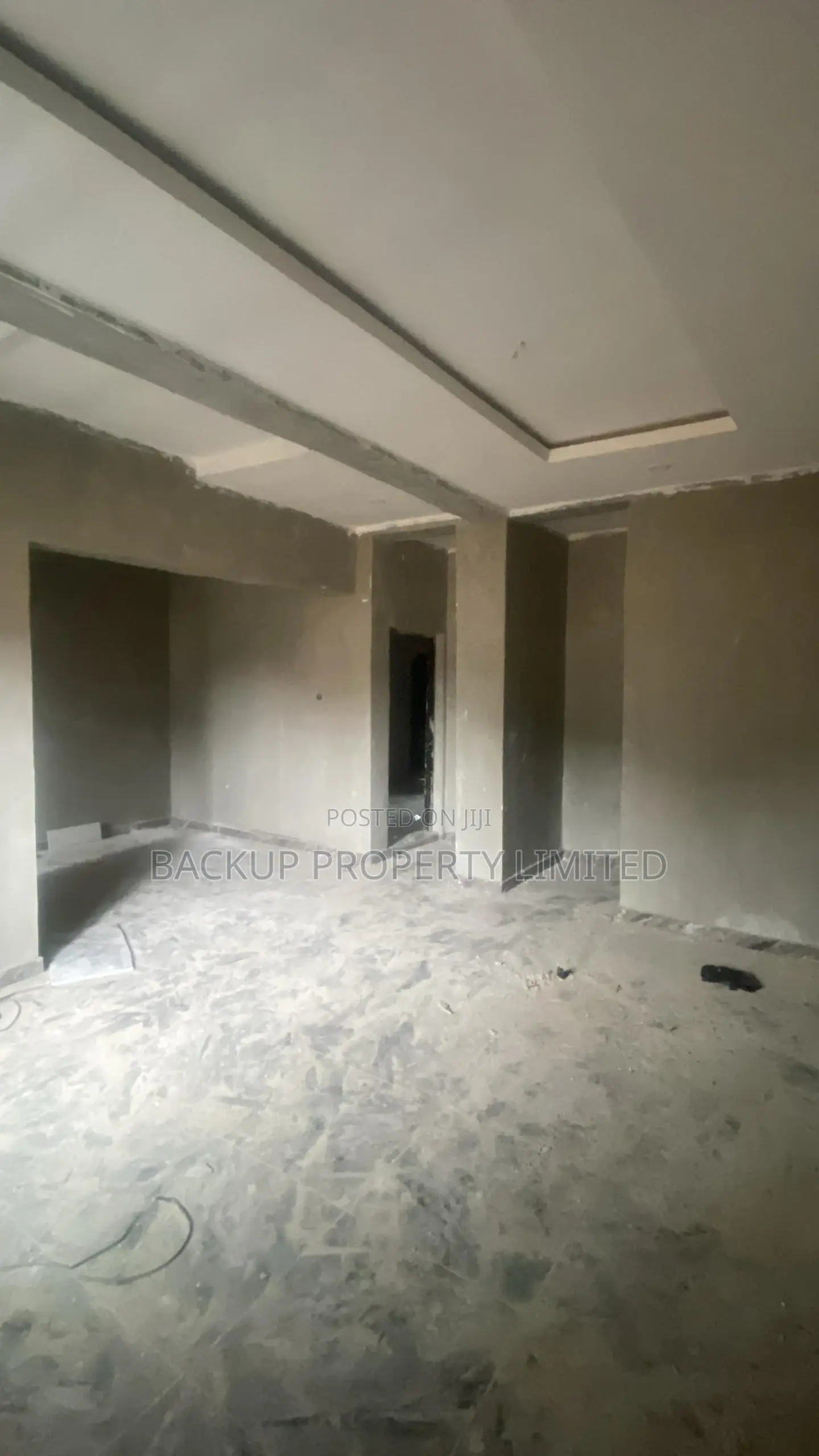 1bdrm Block of Flats in Onike Yaba for sale in Onike