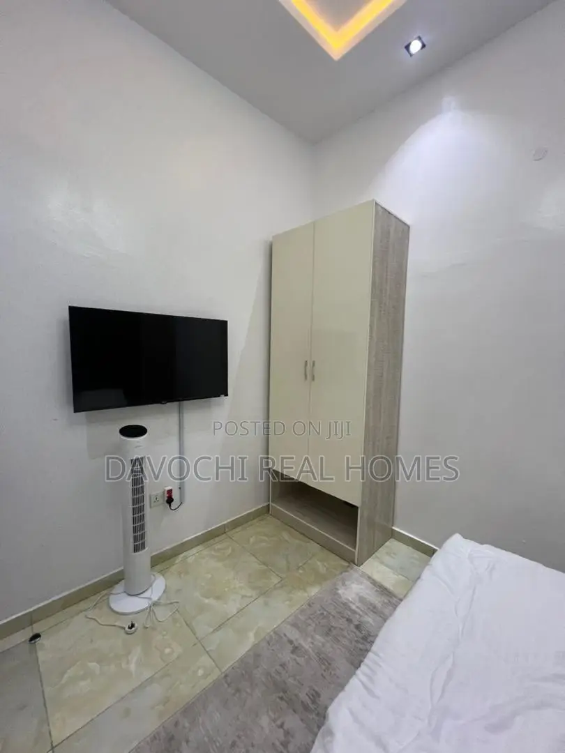 Furnished 3bdrm Apartment in Chevron Drive for rent in Chevron
