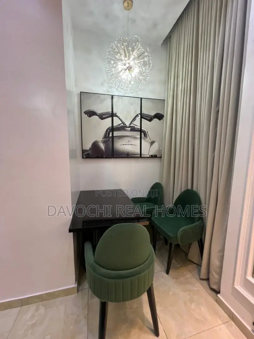 Furnished 3bdrm Apartment in Chevron Drive for rent in Chevron