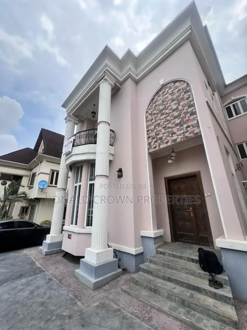 5bdrm Duplex in Osapa london for sale in Osapa london