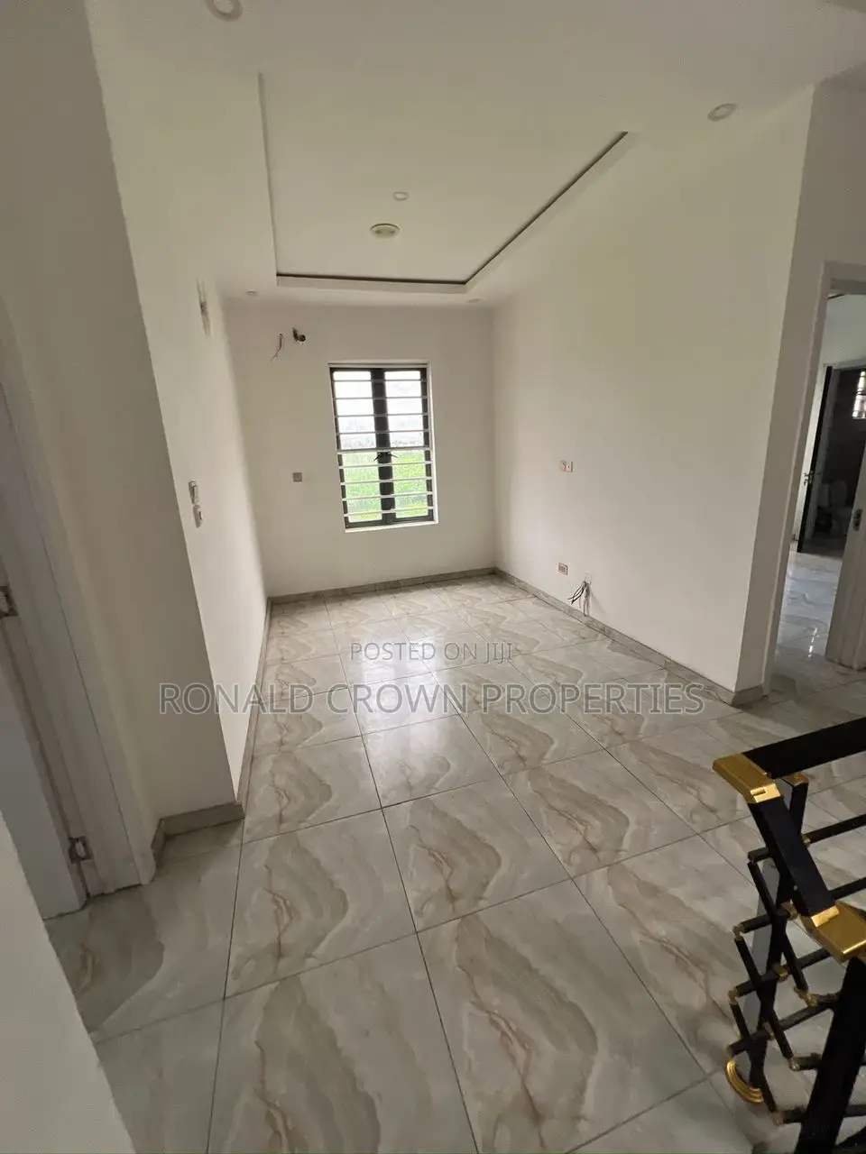 4bdrm Duplex in Ikota for sale in Ikota