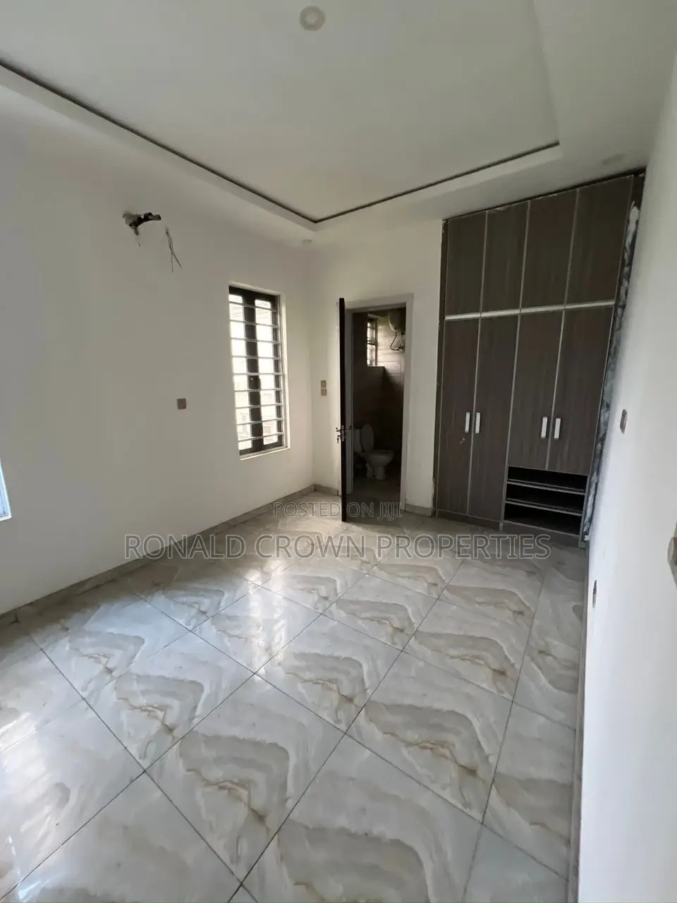 4bdrm Duplex in Ikota for sale in Ikota