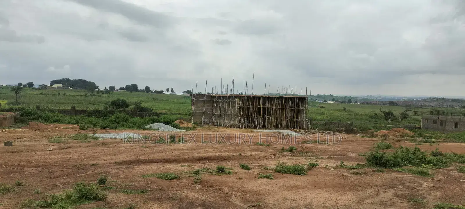 600sqm Plot in Idu by Train Station in Idu