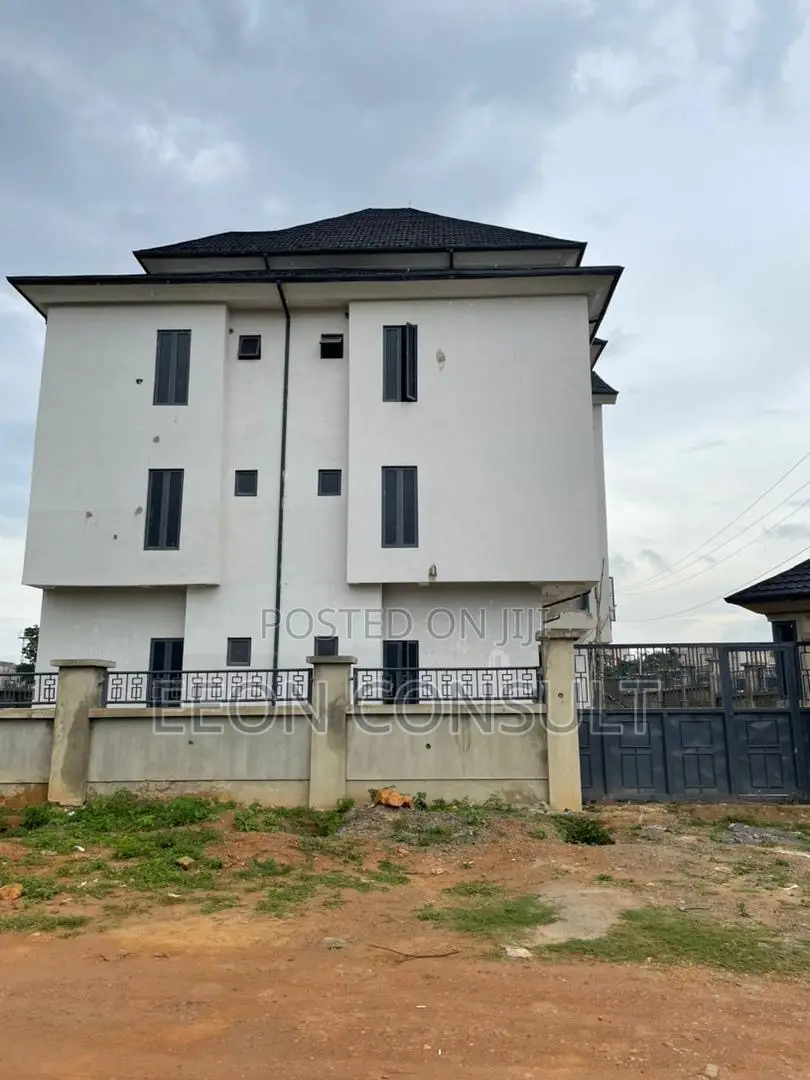 3bdrm Apartment in De Laurel, Dakibiyu for sale in Dakibiyu