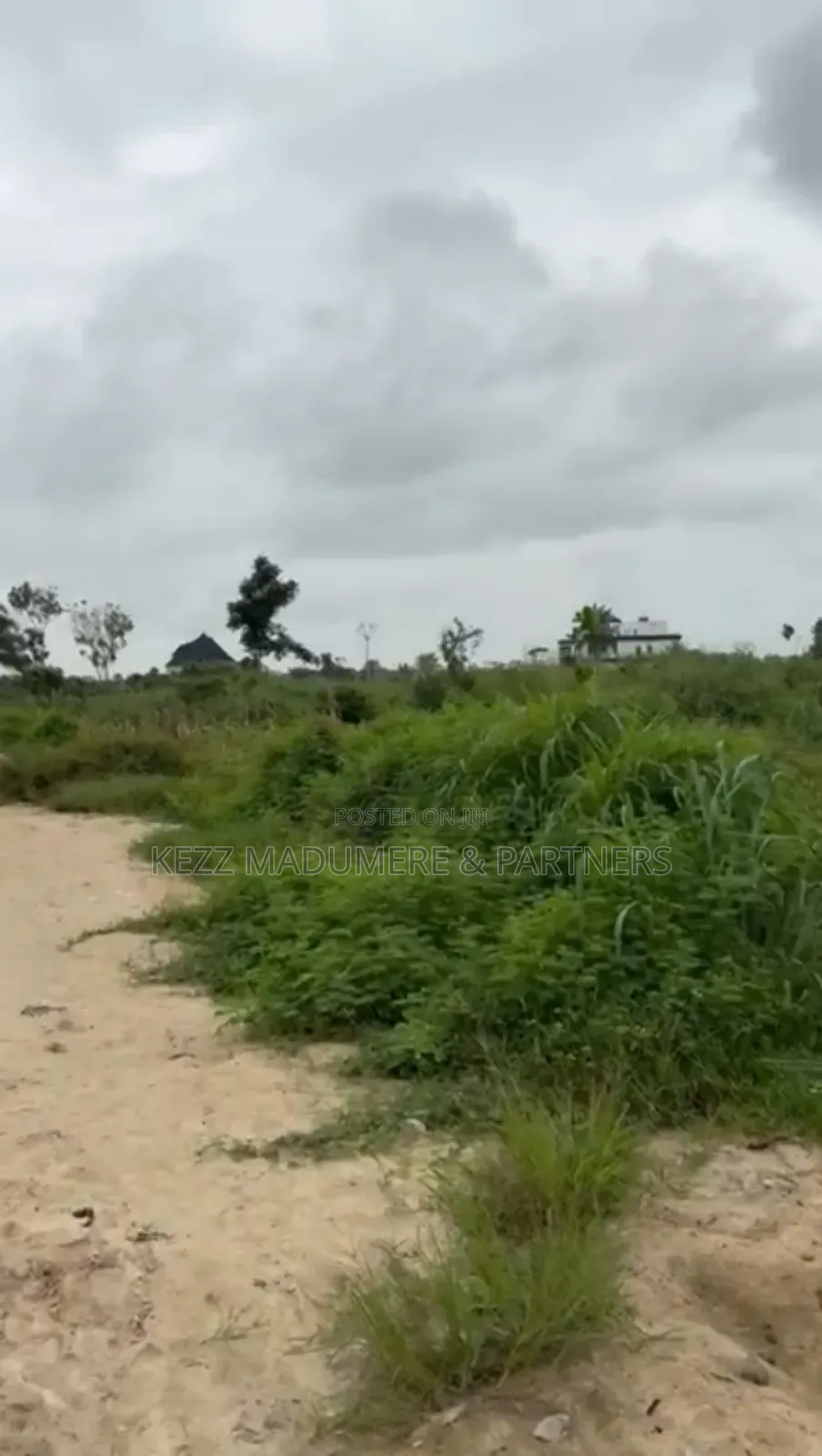 For Sale : Fenced 510 Sqmts Opposite Airport Garden Estate in Enugu