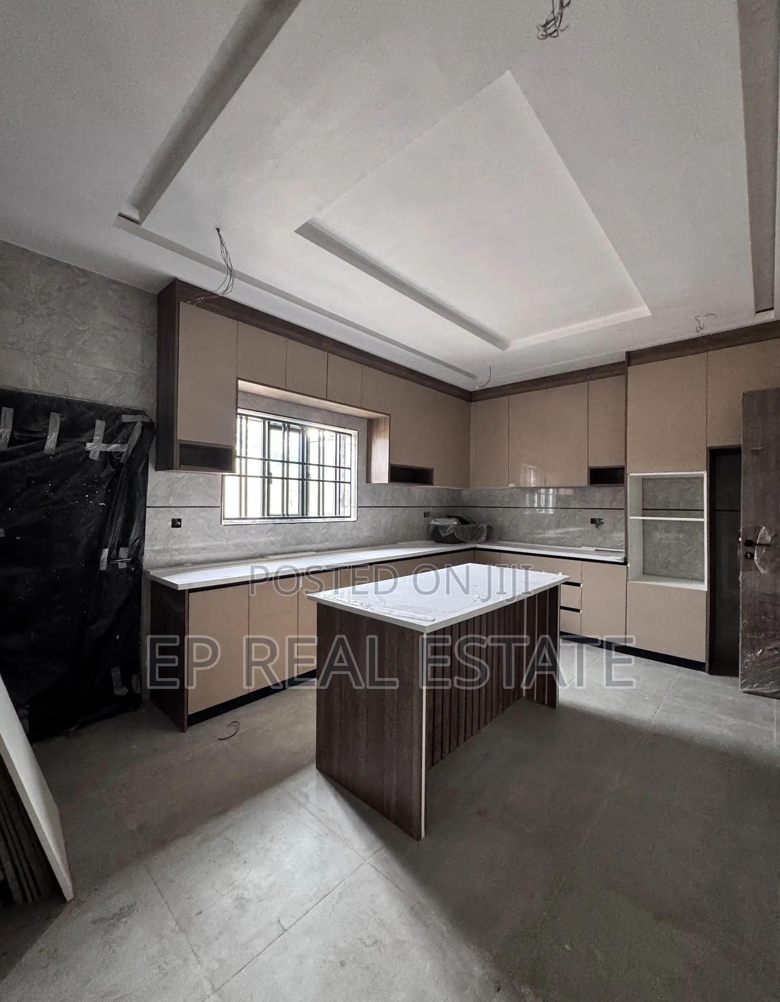 5bdrm Duplex in Wuse Zone7 for sale in Zone 7 / Wuse