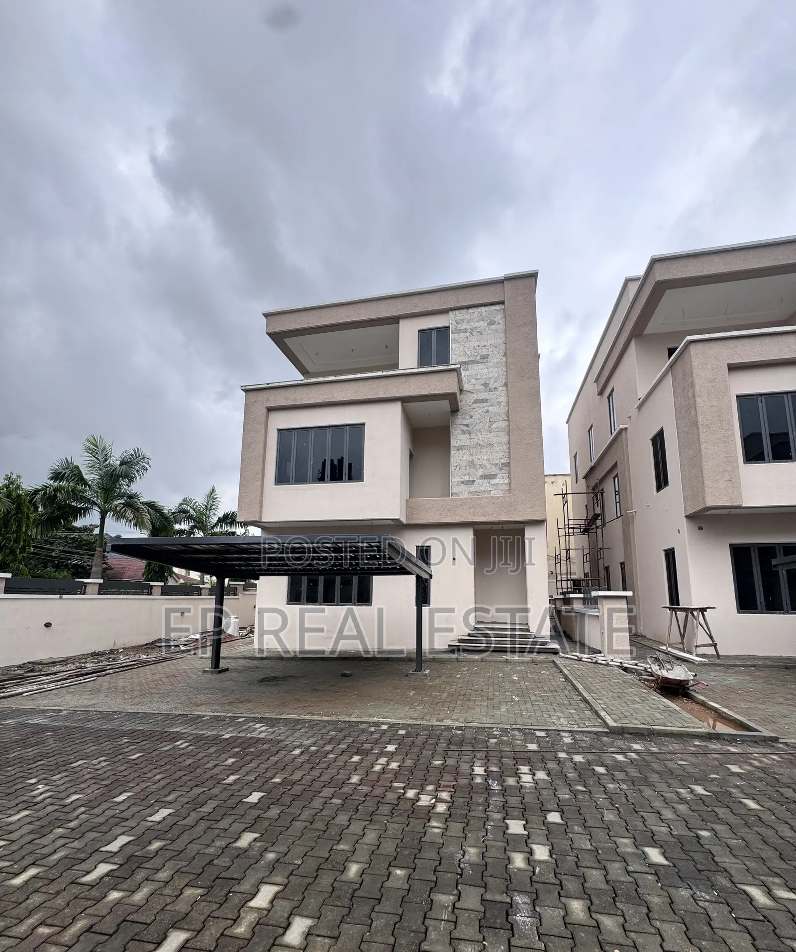 5bdrm Duplex in Wuse Zone7 for sale in Zone 7 / Wuse