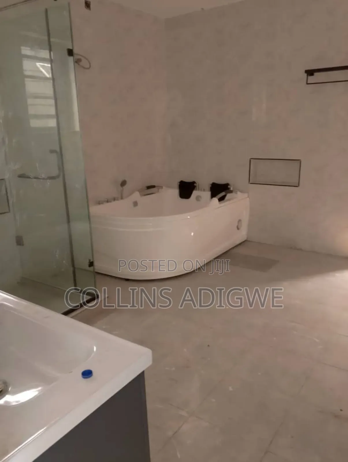 4bdrm Duplex in Royal Pine Orchid, Chevron for rent in Chevron