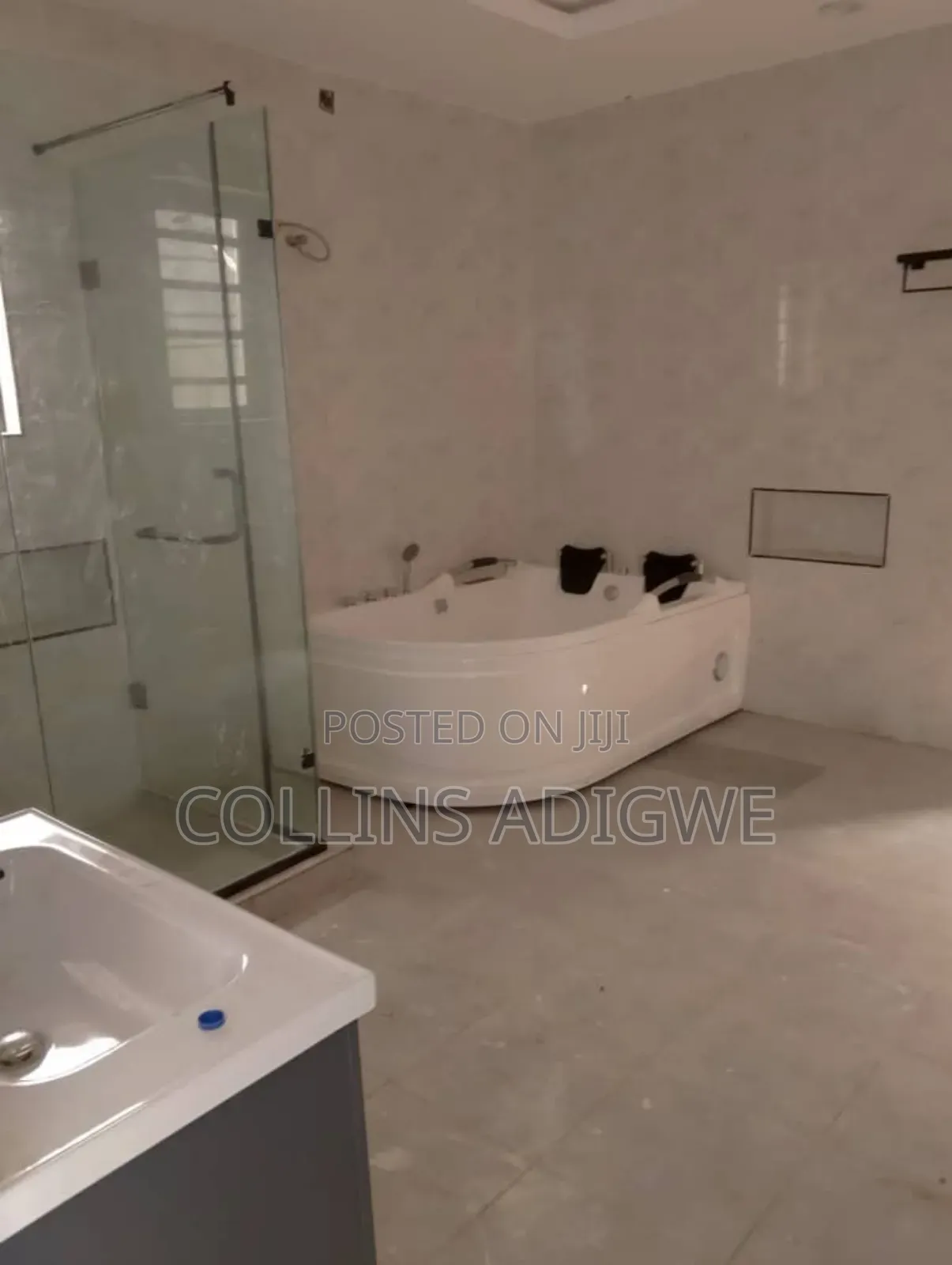 4bdrm Duplex in Royal Pine Orchid, Chevron for rent in Chevron