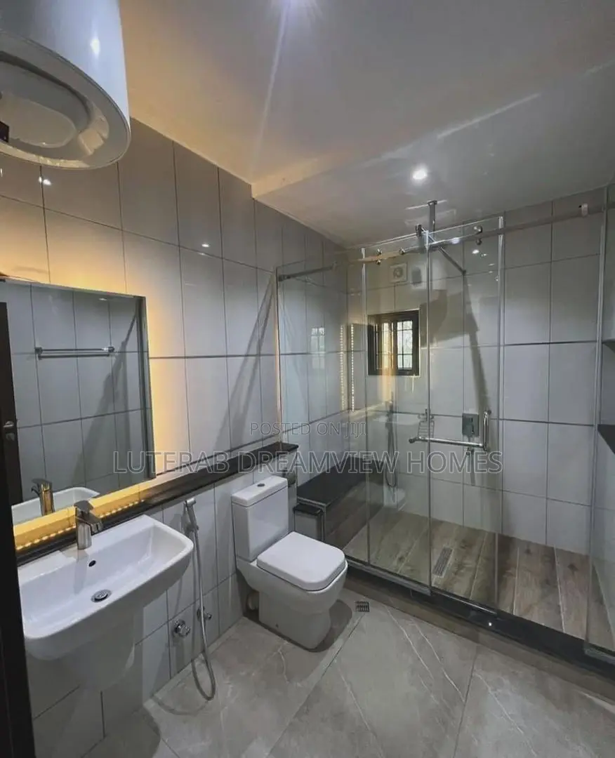 4bdrm Duplex in Tarred Road, Guzape District for rent in Guzape District
