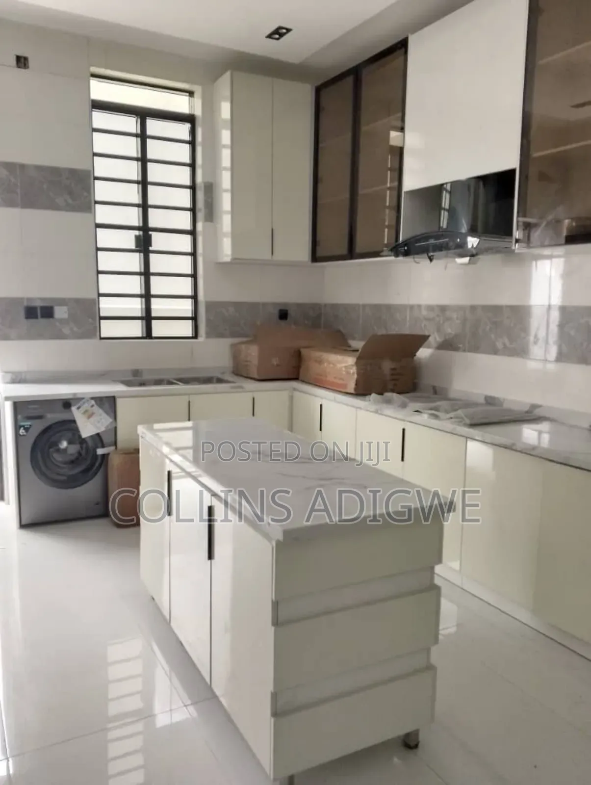 5bdrm Duplex in Royal Pine Orchid, Chevron for sale in Chevron