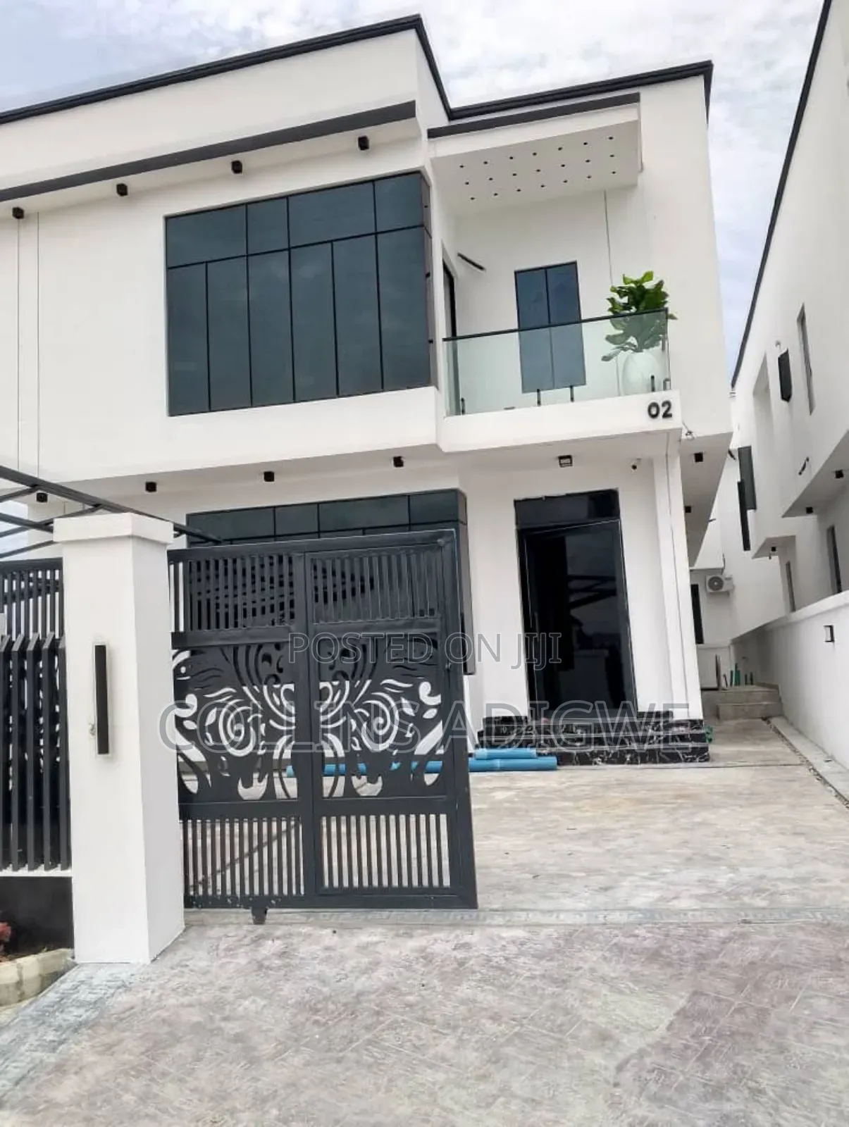 5bdrm Duplex in Royal Pine Orchid, Chevron for sale in Chevron