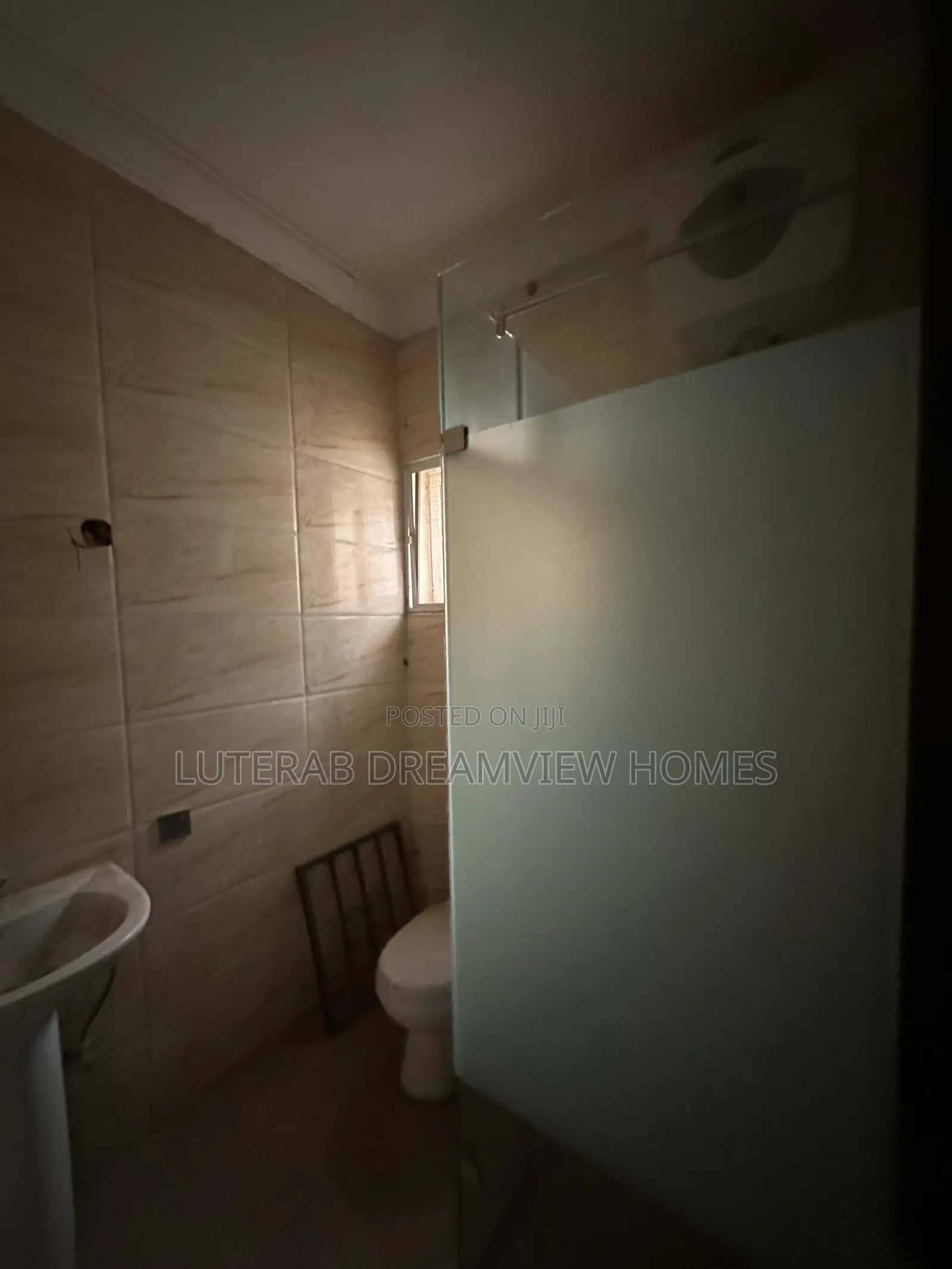 5bdrm Duplex in Guzape for rent in Guzape District