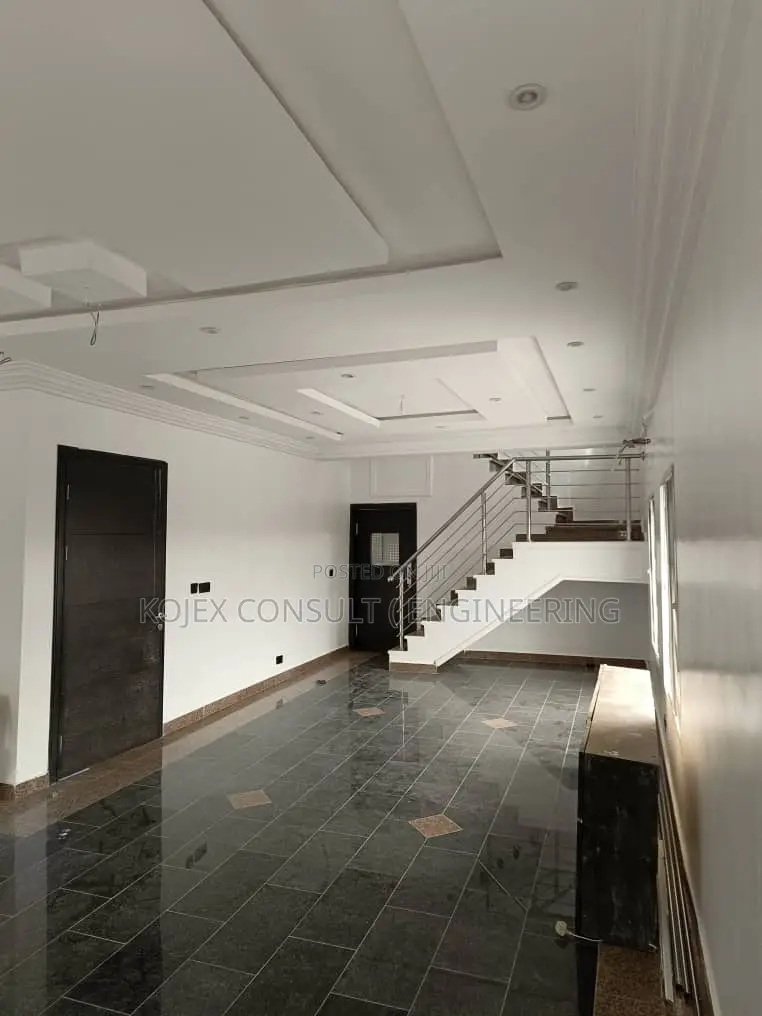 5bdrm Duplex in Ogba for sale in Ogba