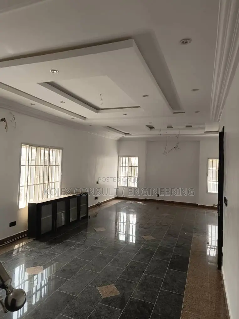 5bdrm Duplex in Ogba for sale in Ogba