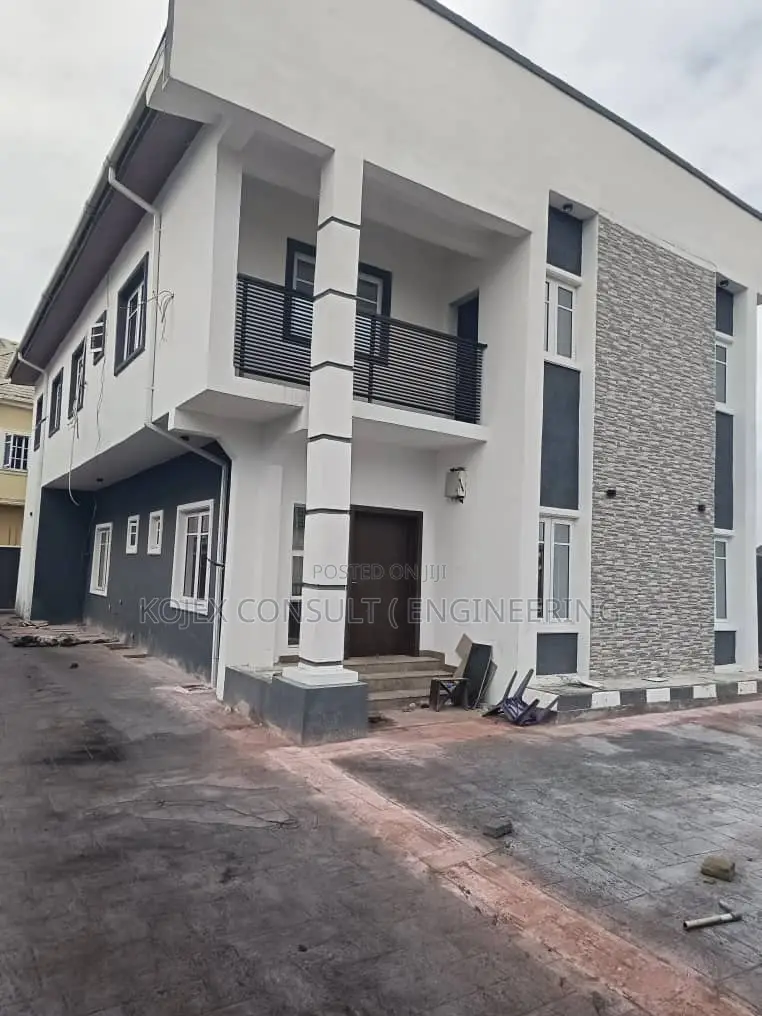 5bdrm Duplex in Ogba for sale in Ogba