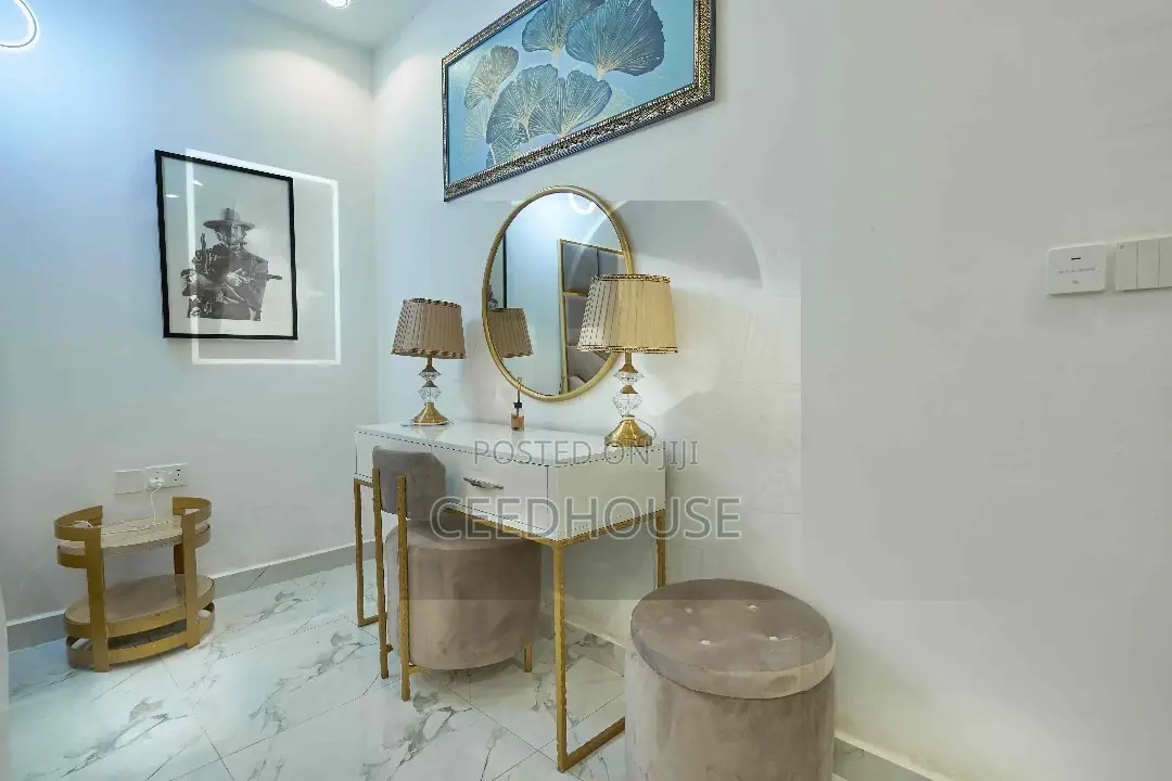 Beautifully Furnished 2 Bedroom Apartment With Ps5 and Pool in Lekki Phase 1