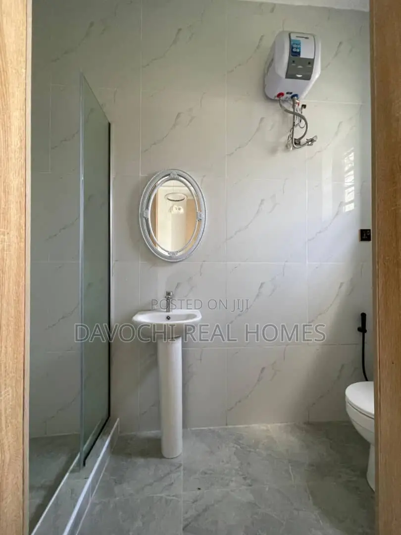 4bdrm Duplex in Ikota for rent in Ikota
