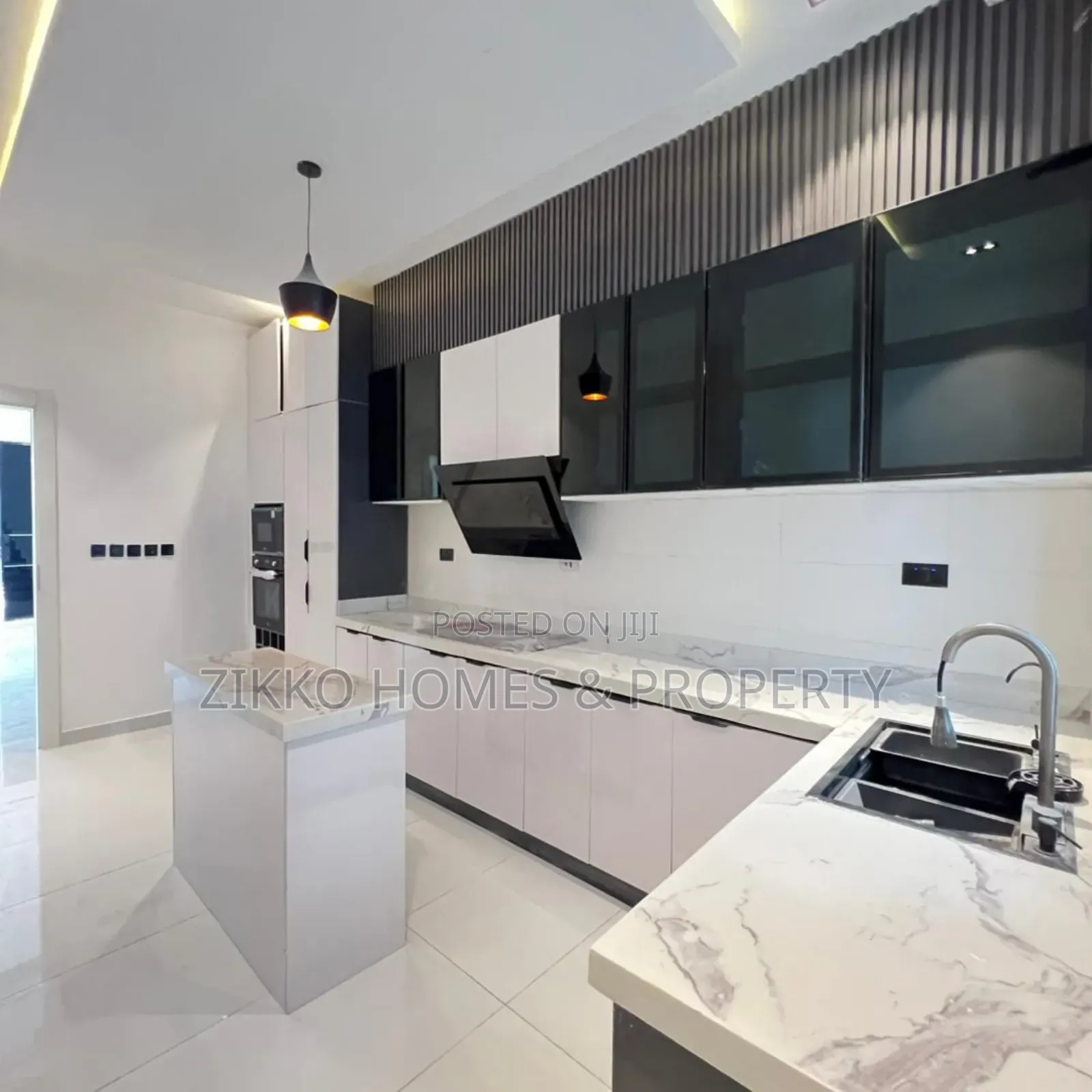 4bdrm Duplex in Ajah, Lekki for sale in Lekki