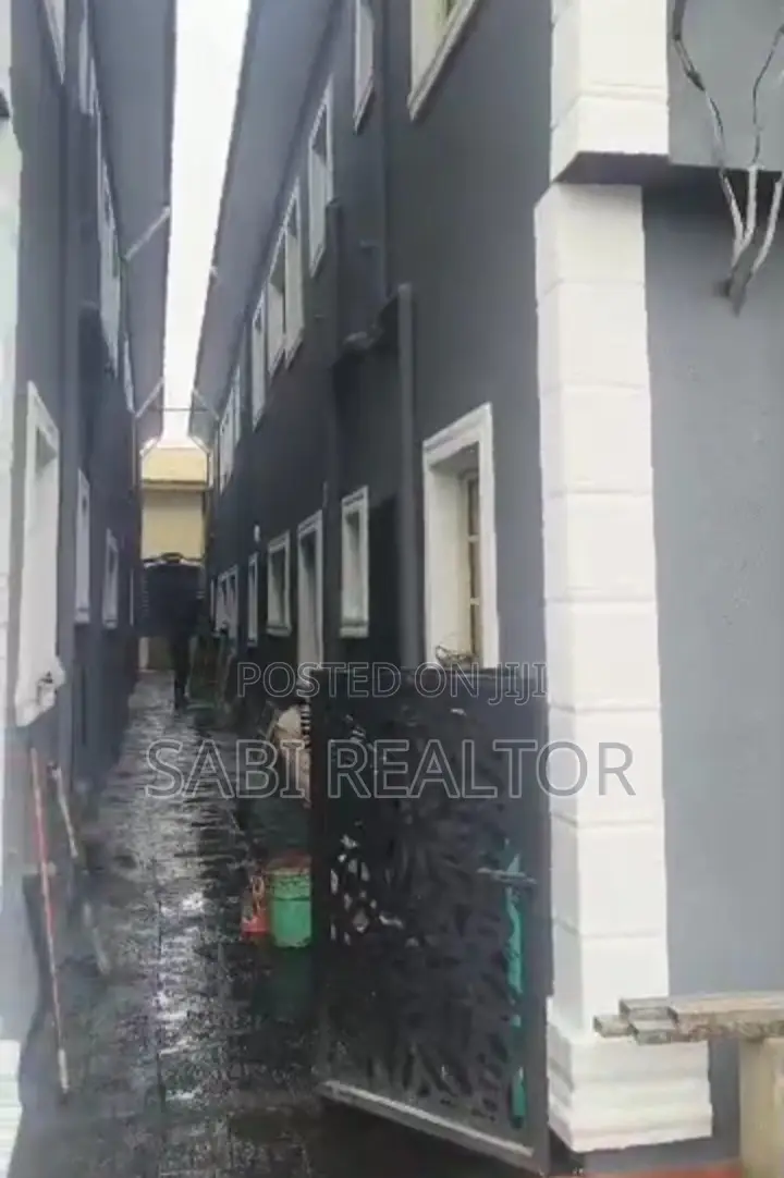 Furnished 2bdrm Block of Flats in Igando for sale in Igando / Ikotun/Igando