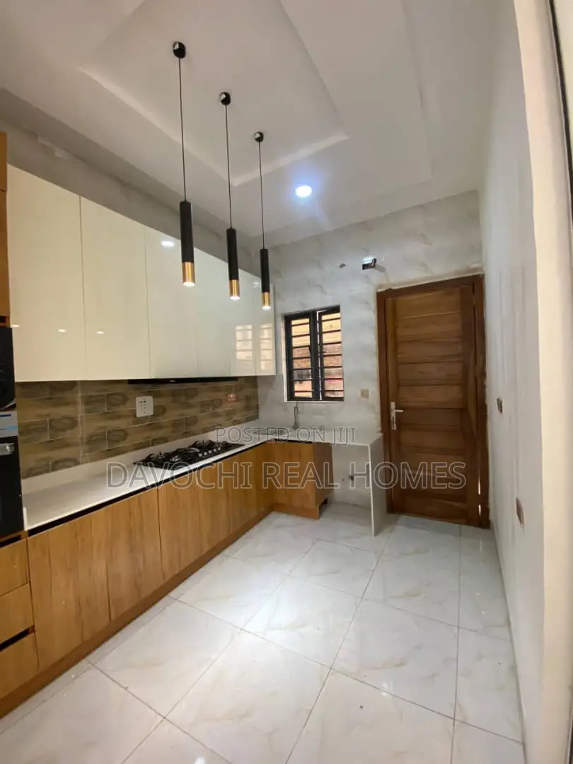 2bdrm Apartment in Chevron for rent in Chevron