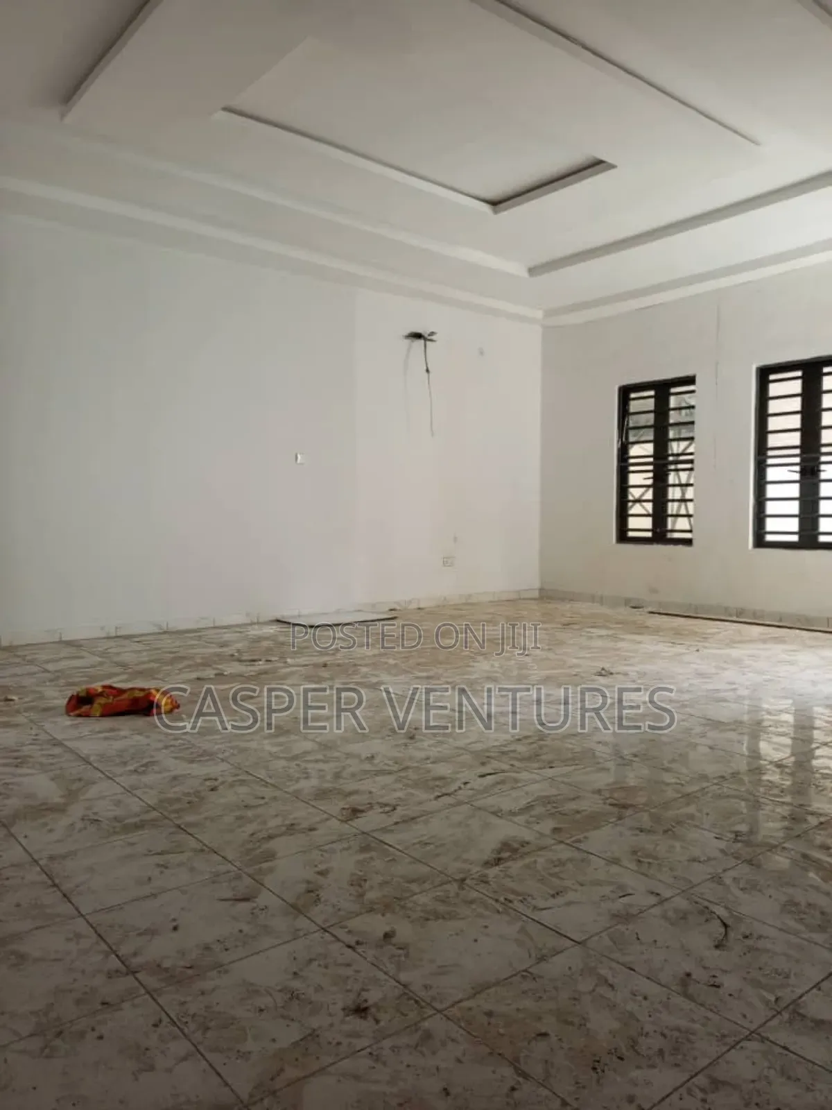 4bdrm Duplex in White, Ologolo for sale in Ologolo