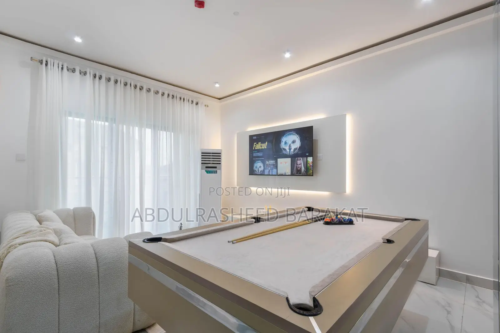 Luxury Two Bedroom Apartment With Snooker Table Tennis Ps5 in Lekki Phase 1