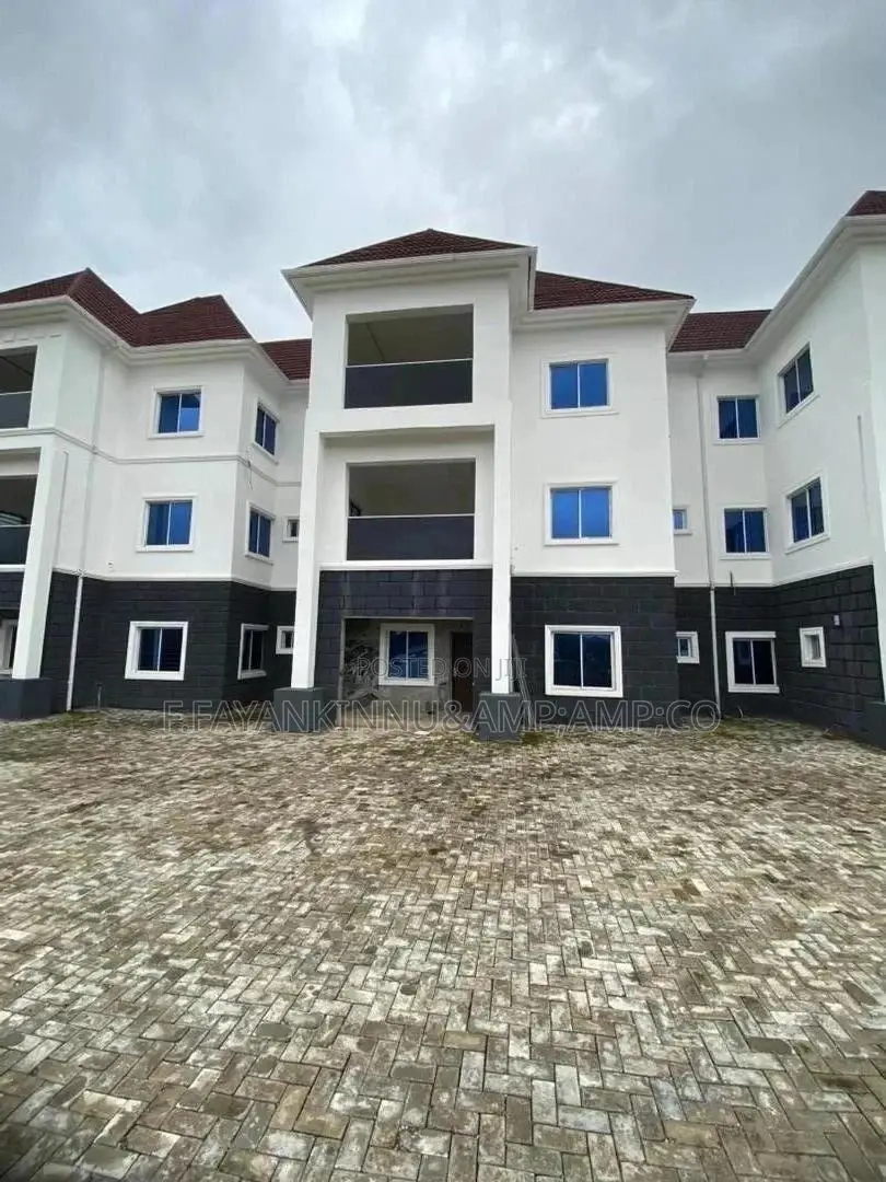 4bdrm Townhouse/Terrace in Dawaki for sale in Dawaki