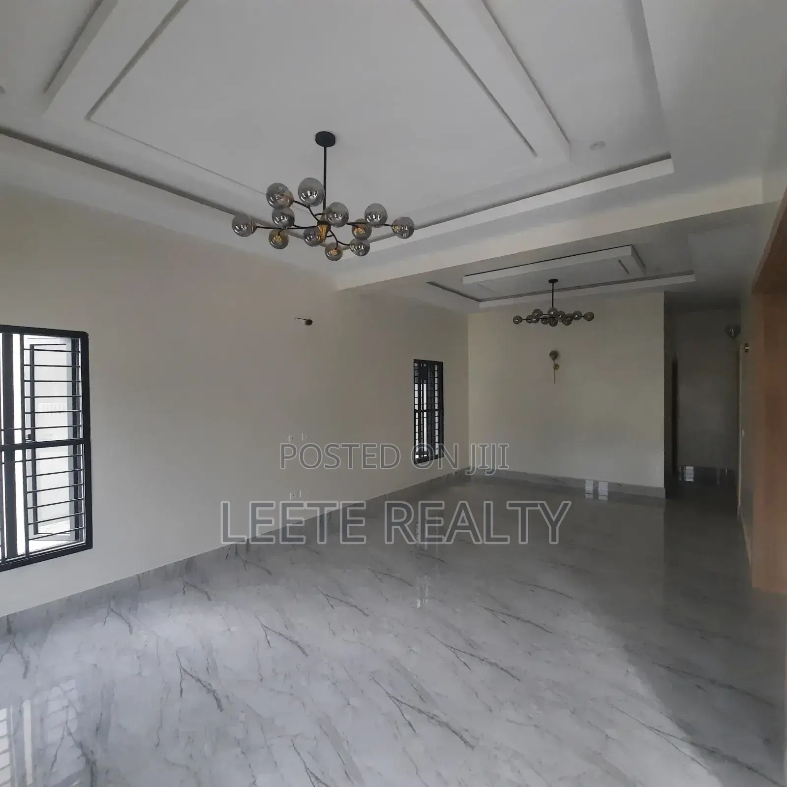 5bdrm Townhouse/Terrace in Kado for sale in Kado