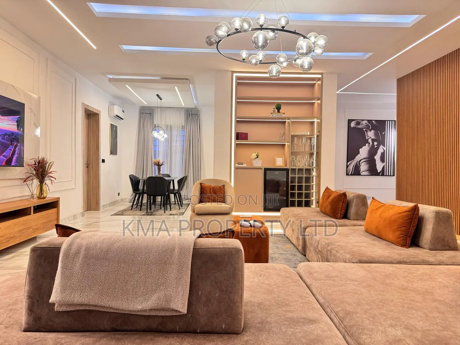 Luxurious 2 Bedroom Apartments With Ps5 Pool and Gym in Lekki Phase 1