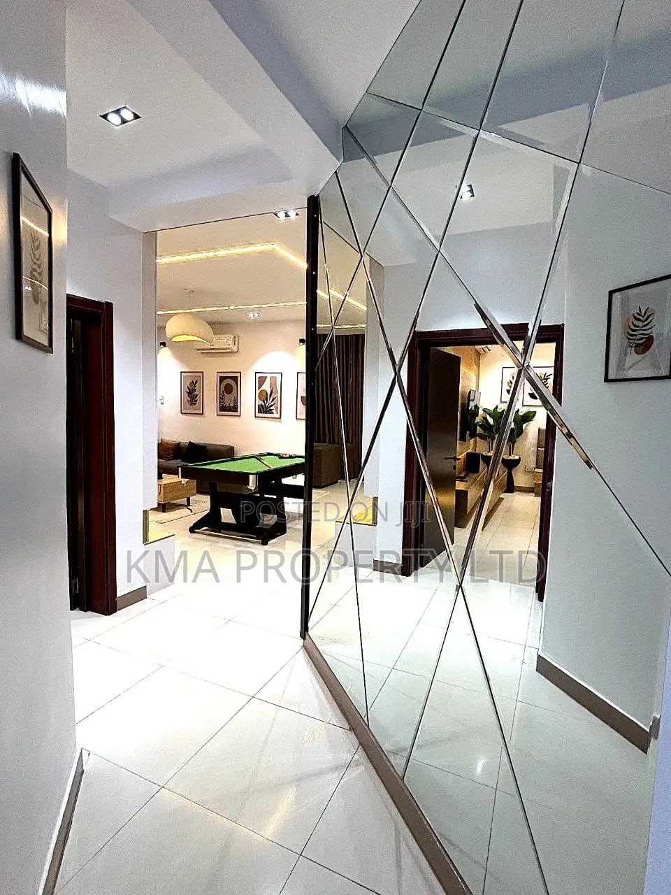2 Units of Luxuruous 2/3 Bedrooms Apartment With Snooker and Ps5 in Chevron