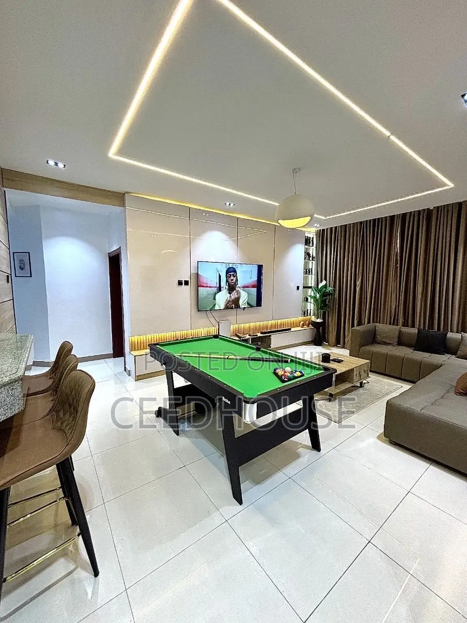 2 Units of Luxuruous 2/3 Bedrooms Apartment With Snooker and Ps5 in Chevron