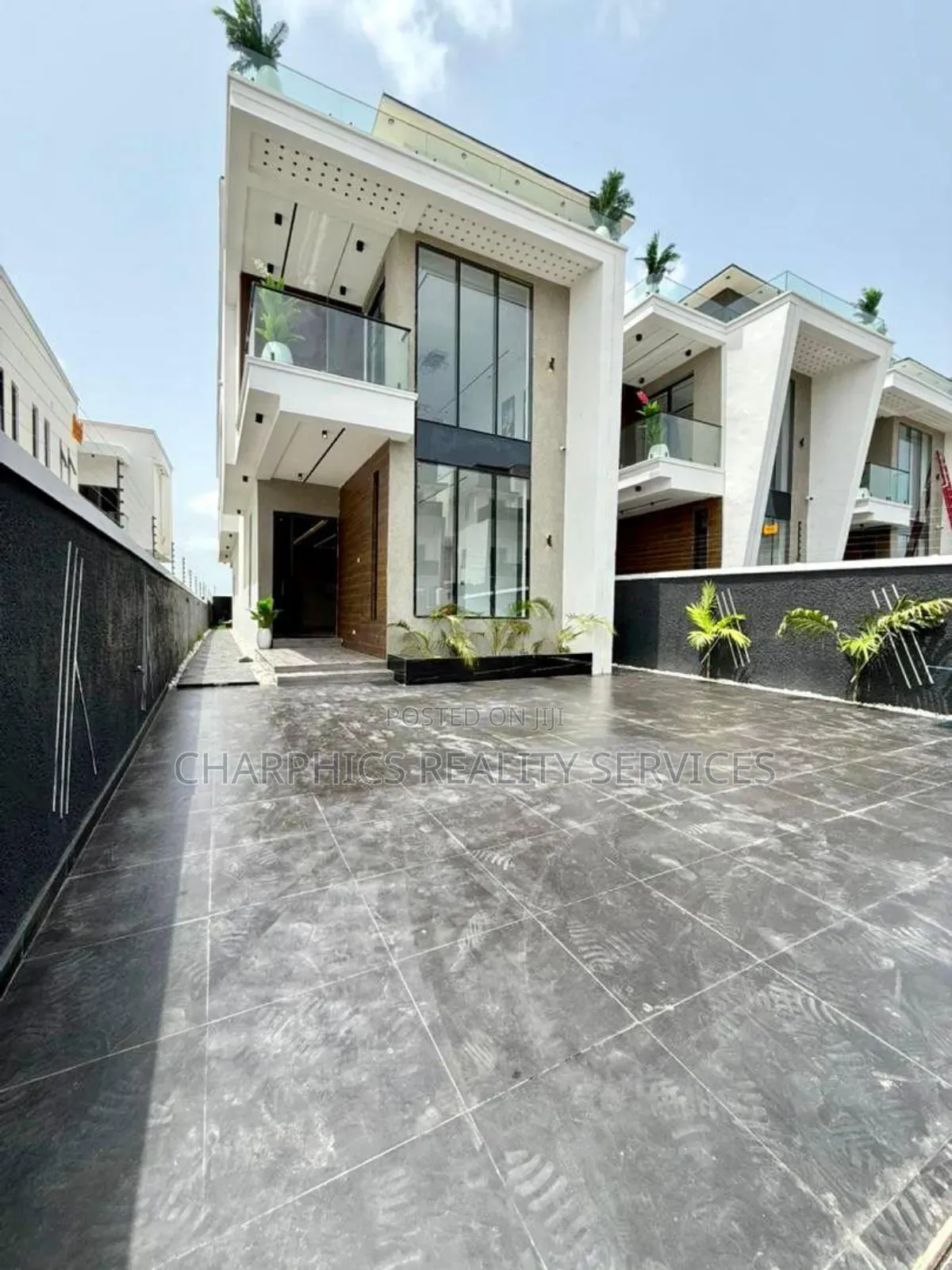 5bdrm Duplex in Ajah for sale in Ajah