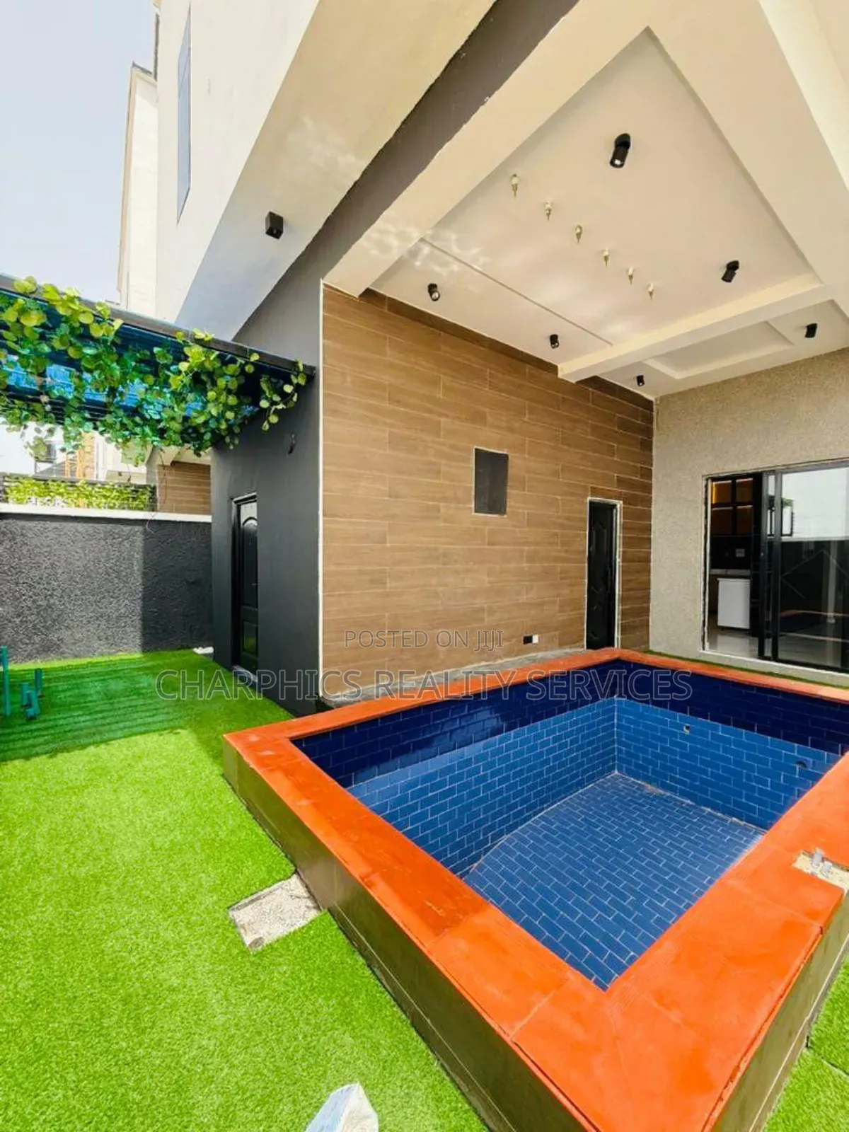 5bdrm Duplex in Ajah for sale in Ajah