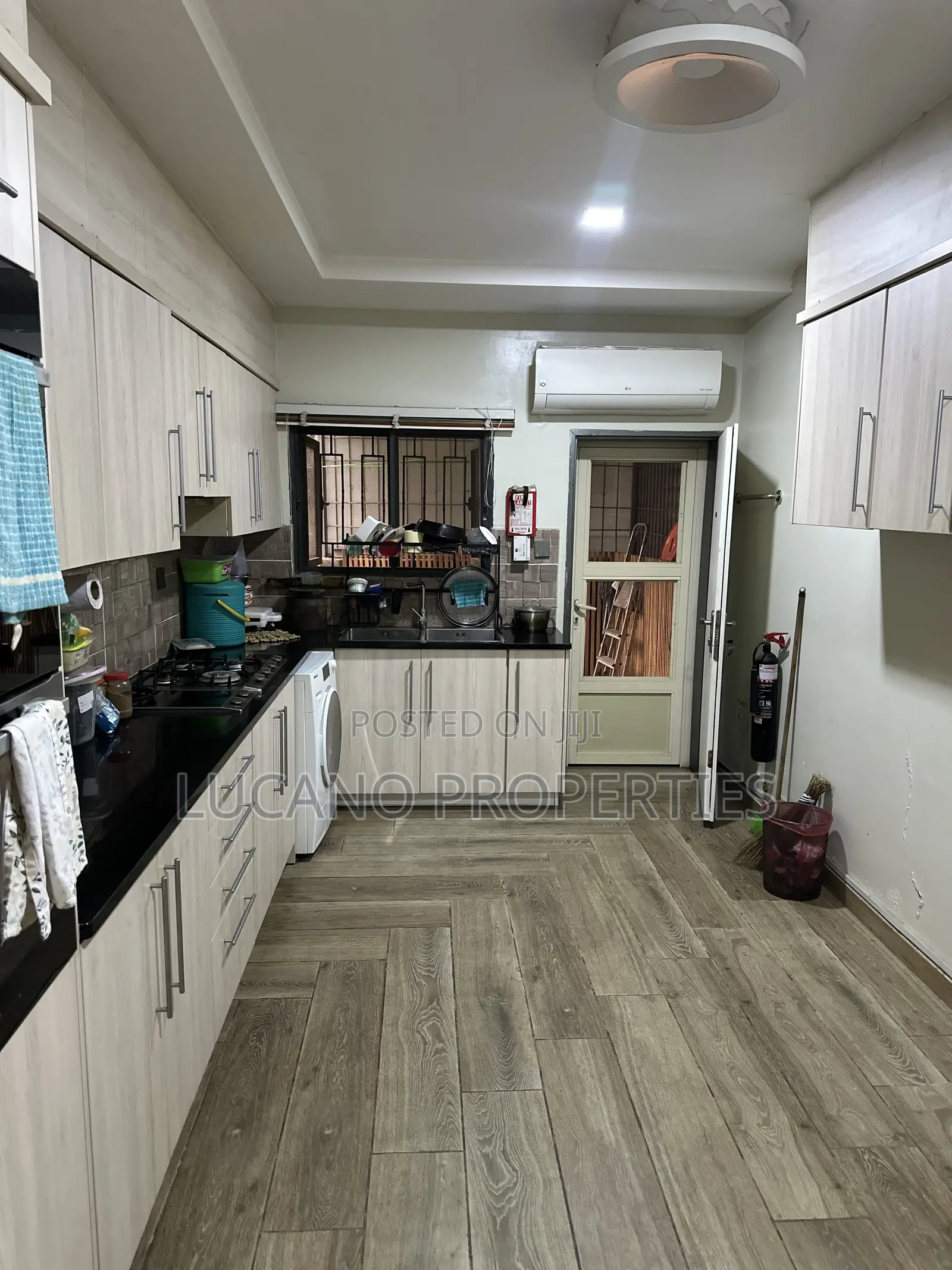 Furnished 4bdrm Townhouse/Terrace in Wuye District for sale in Wuye