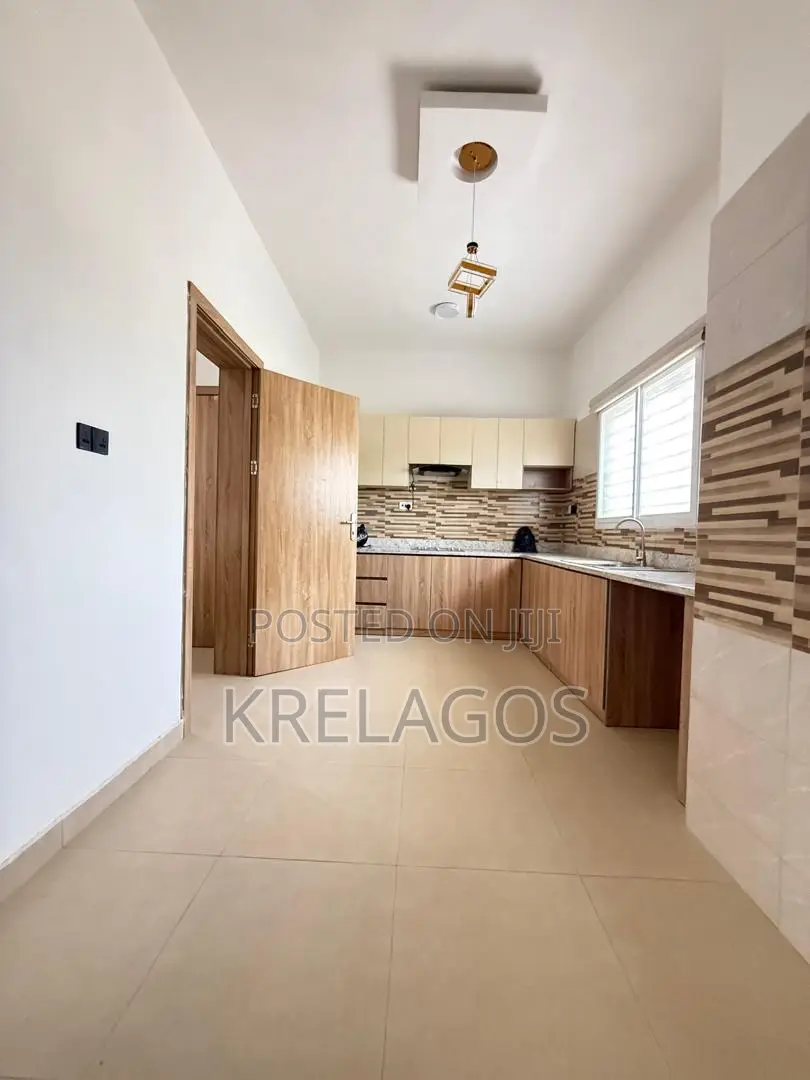 2bdrm Apartment in Ikota for sale in Ikota