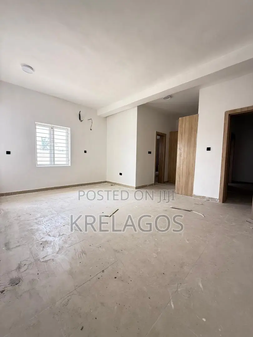 3bdrm Apartment in Ikota for sale in Ikota