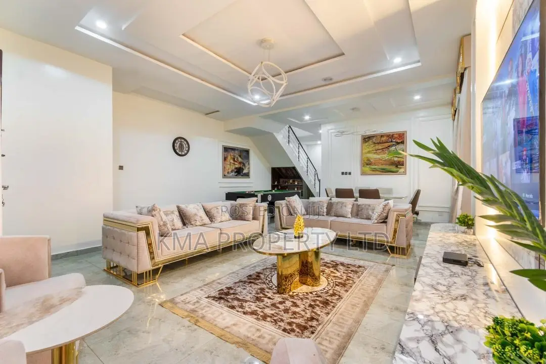 Luxurious 4 Bed Duplex With Pool and Snooker in Ikate