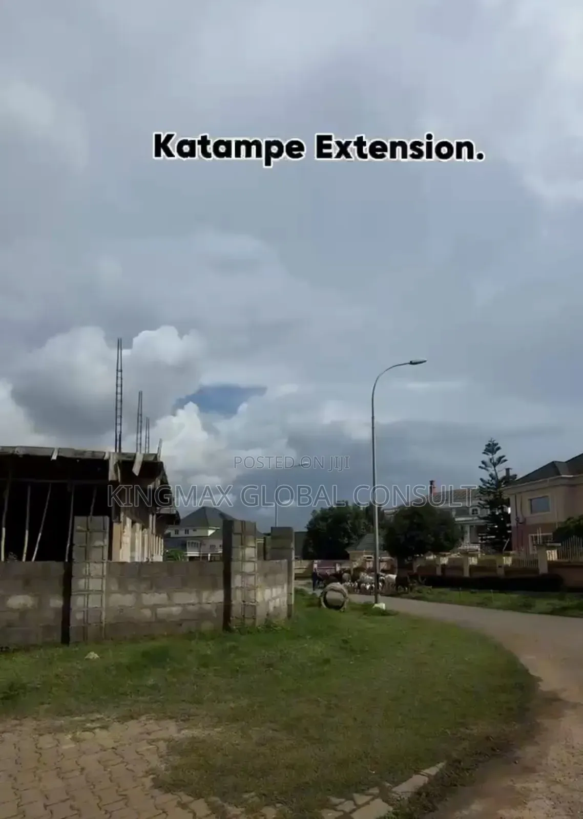 For Sale at Katampe Extension: 
Size: 1,333m2 Residential
Title: Cofo in Katampe