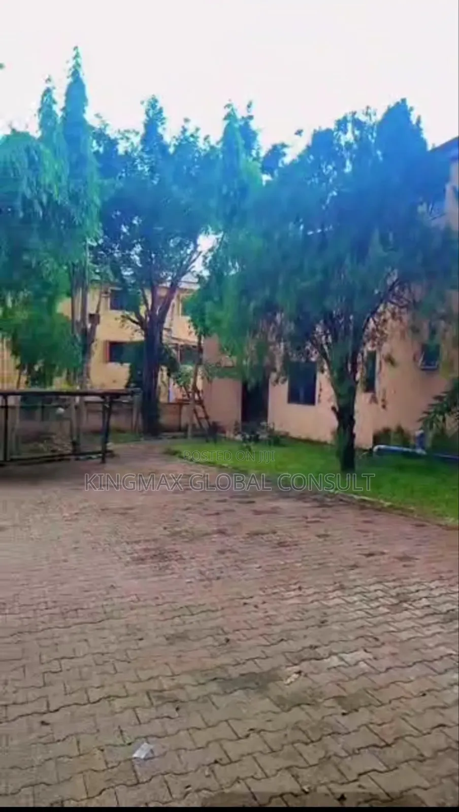 For Sale Land Measuring 1200sqm With an Old Structure :Title:Cofo in Wuse 2