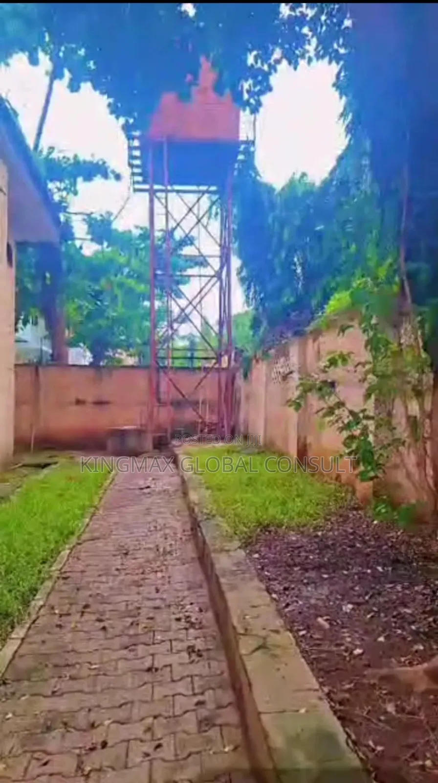 For Sale Land Measuring 1200sqm With an Old Structure :Title:Cofo in Wuse 2