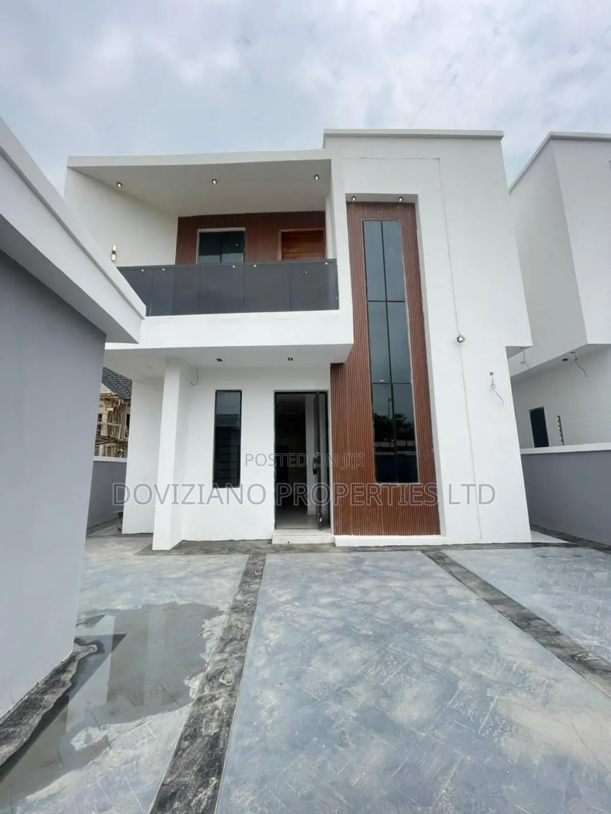 4bdrm Duplex in Lekki for sale in Lekki