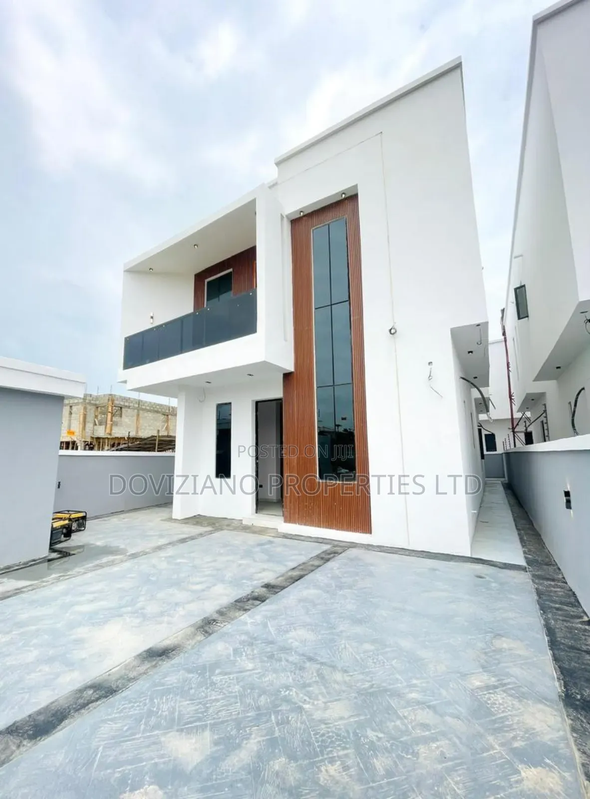 4bdrm Duplex in Lekki for sale in Lekki