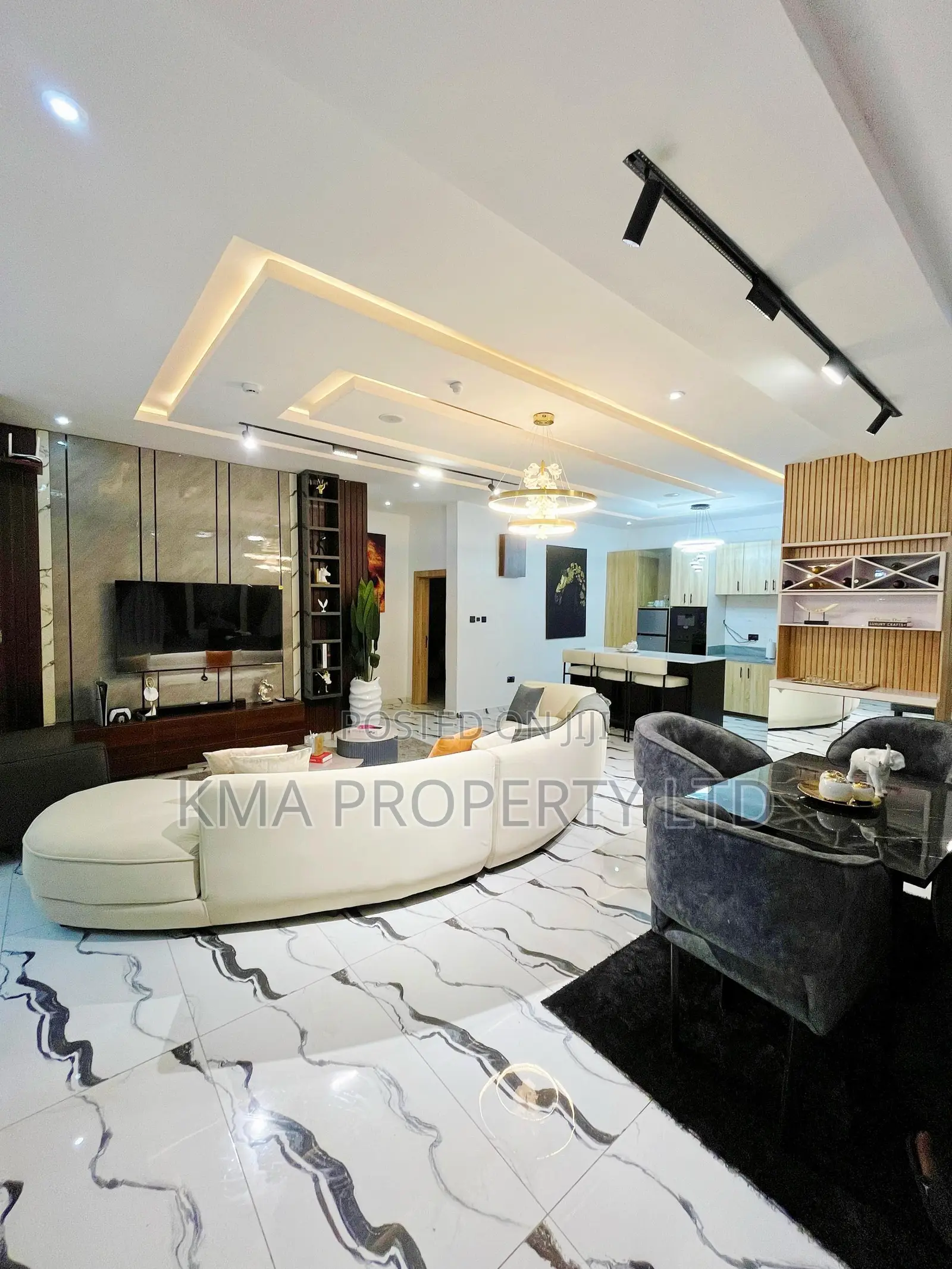 Aesthetically Furnished 3 Bedrooms Apartment With Snooker and Ps5 in Lekki Phase 1