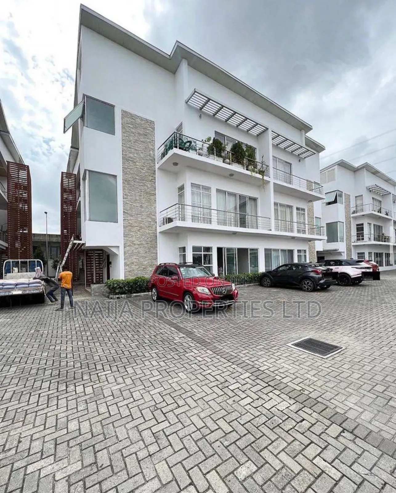 3bdrm Apartment in Banana Island, Ikoyi for sale in Ikoyi