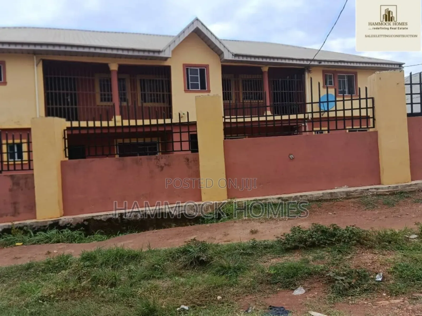 12bdrm Block of Flats in Ologbo Estate, Ologuneru for sale in Ologuneru